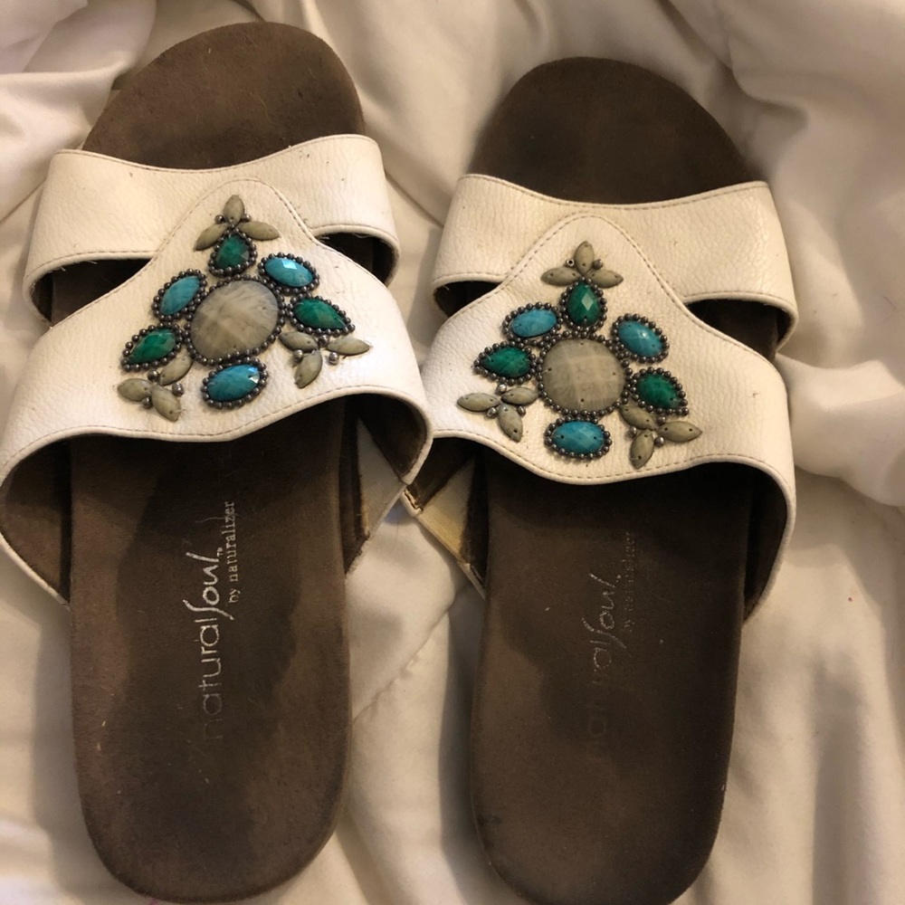 Naturalizer sandals with faux turquoise beads